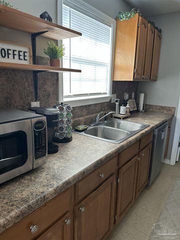 813 N R St, Pensacola, FL 32505