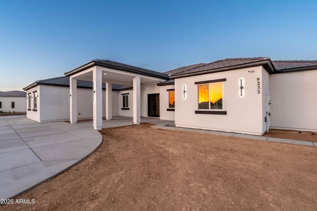 9233 S 227TH Drive, Buckeye, AZ 85326