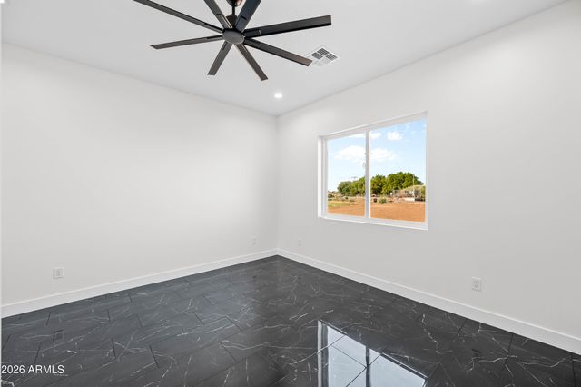 9233 S 227TH Drive, Buckeye, AZ 85326