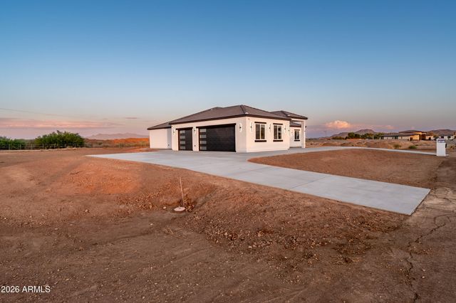 9233 S 227TH Drive, Buckeye, AZ 85326