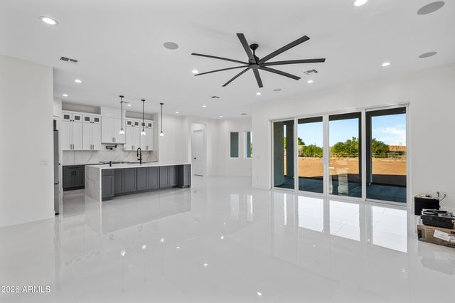 9233 S 227TH Drive, Buckeye, AZ 85326
