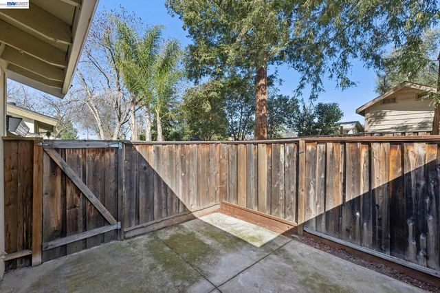 607 Morgan Cmn, Livermore, CA 94551