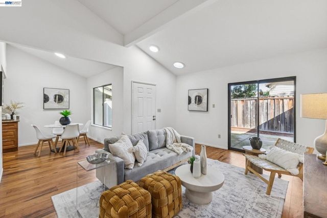 607 Morgan Cmn, Livermore, CA 94551