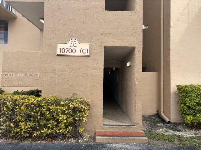 10700 SW 108th Ave C110, Miami, FL 33176
