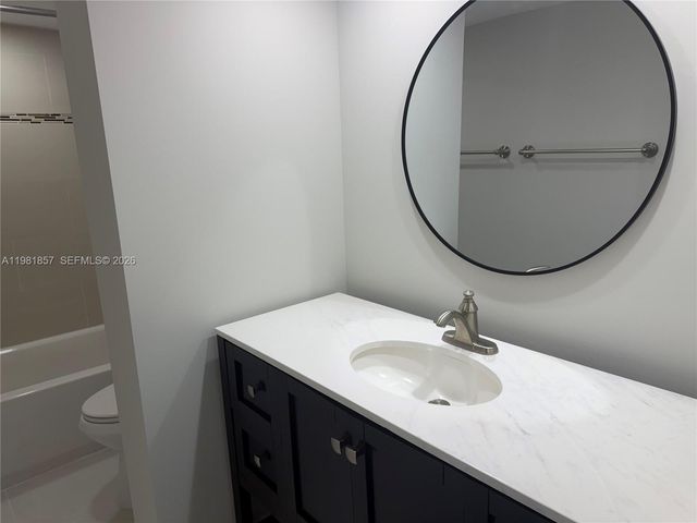 10700 SW 108th Ave C110, Miami, FL 33176