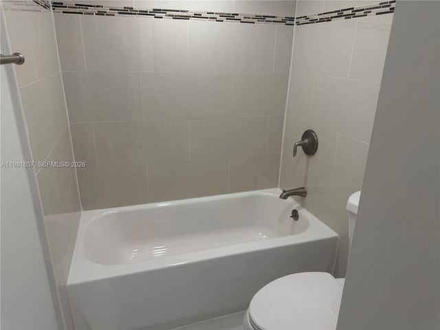 10700 SW 108th Ave C110, Miami, FL 33176