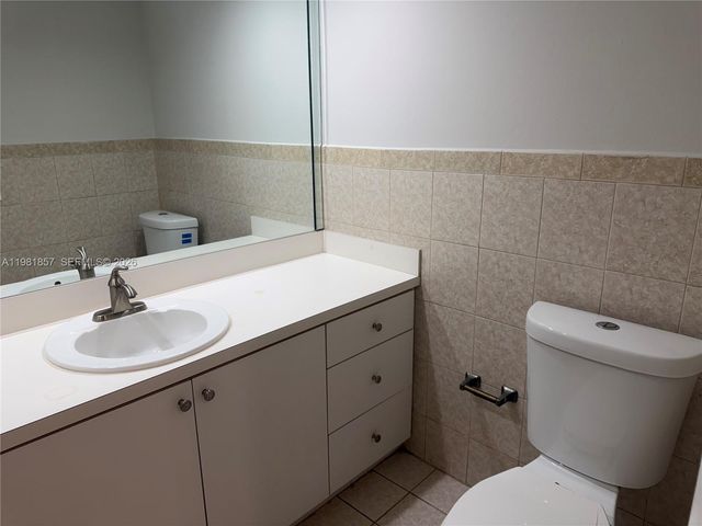 10700 SW 108th Ave C110, Miami, FL 33176