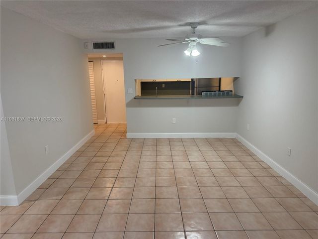 10700 SW 108th Ave C110, Miami, FL 33176