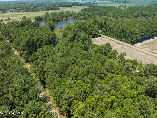 806 Sailhaven Drive, Oriental, NC 28571