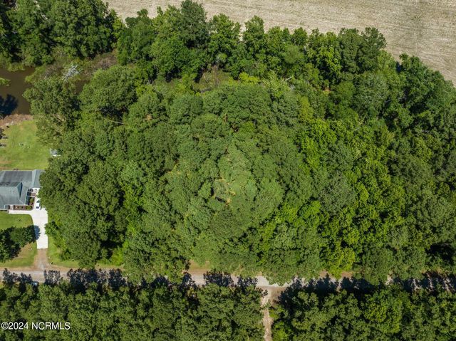 806 Sailhaven Drive, Oriental, NC 28571