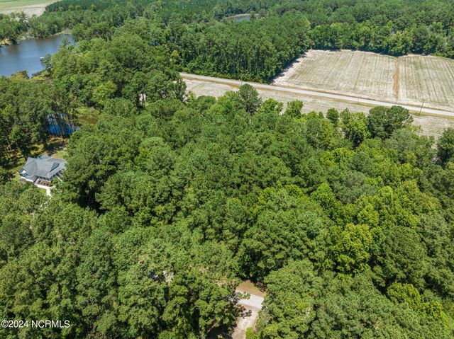 806 Sailhaven Drive, Oriental, NC 28571