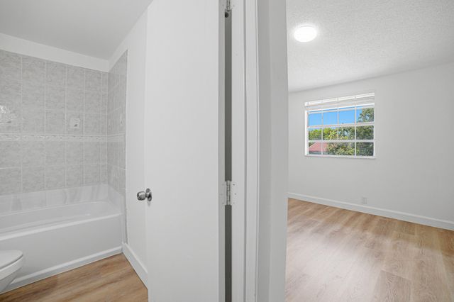 8207 Fairway Road Road 8207, Sunrise, FL 33351