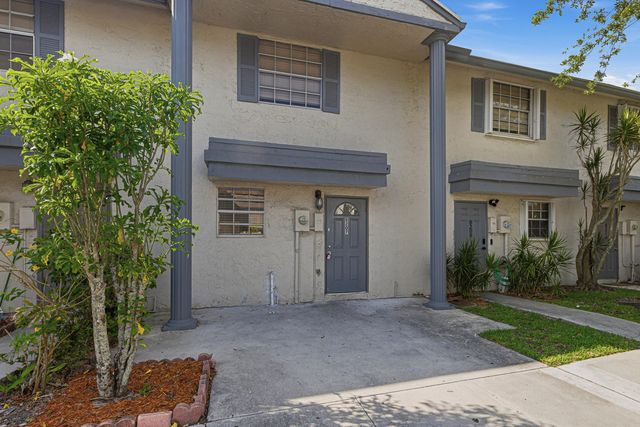8207 Fairway Road Road 8207, Sunrise, FL 33351