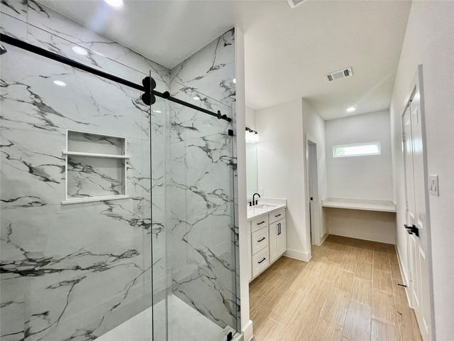 5710 Delmack Street A, Houston, TX 77032