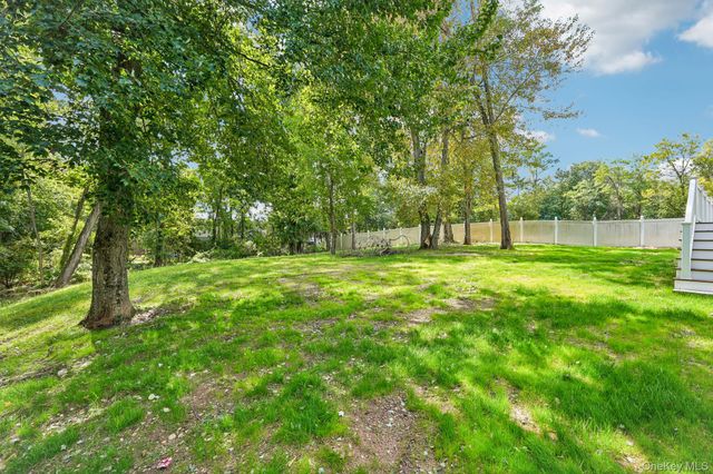 71 Gilchrest Road, Valley Cottage, NY 10989