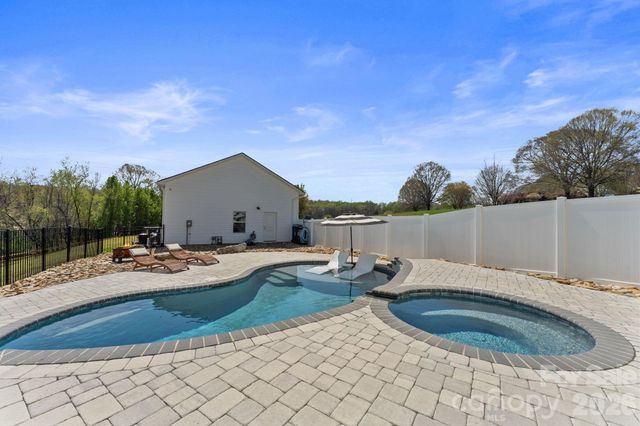 467 Hoover Road, Troutman, NC 28166