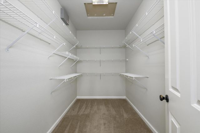 1160 N Circle Dr, Diamond Springs, CA 95619