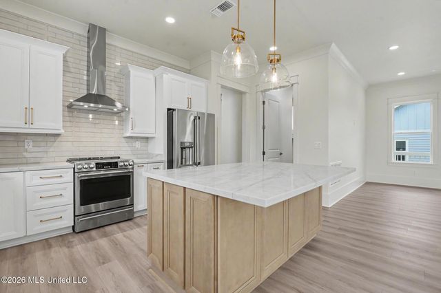 120 Beachview Drive, Pass Christian, MS 39571