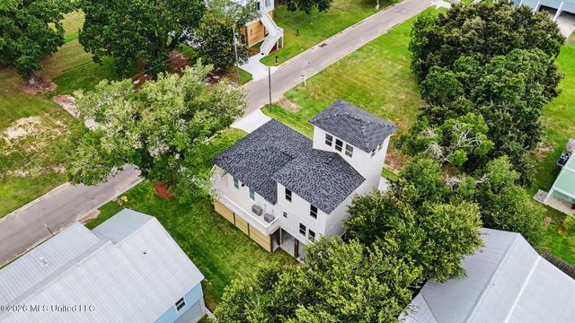 120 Beachview Drive, Pass Christian, MS 39571