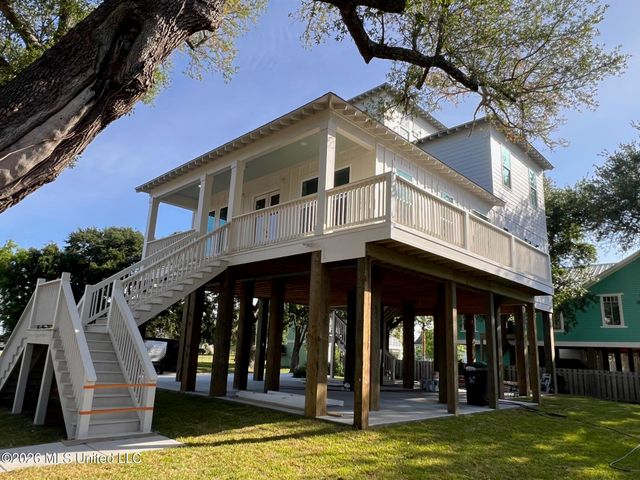 120 Beachview Drive, Pass Christian, MS 39571
