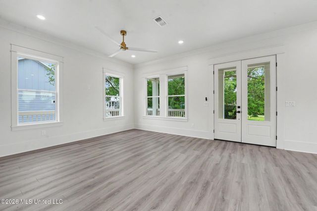 120 Beachview Drive, Pass Christian, MS 39571