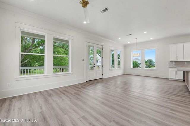 120 Beachview Drive, Pass Christian, MS 39571