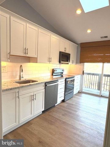 909 PRITCHARD PL, Newtown Square, PA 19073