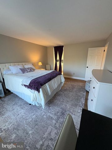 909 PRITCHARD PL, Newtown Square, PA 19073