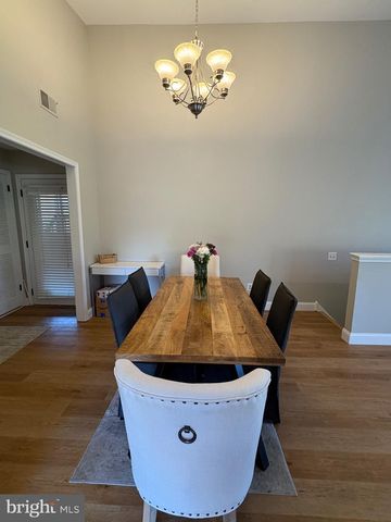 909 PRITCHARD PL, Newtown Square, PA 19073