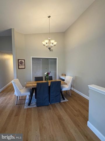 909 PRITCHARD PL, Newtown Square, PA 19073