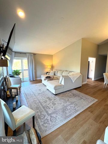 909 PRITCHARD PL, Newtown Square, PA 19073