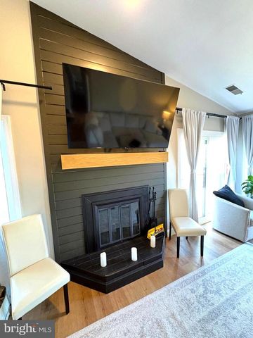 909 PRITCHARD PL, Newtown Square, PA 19073