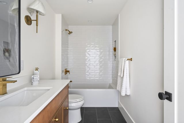 4471 Washington U:4, Boston, MA 02131