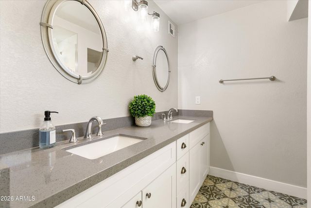 4830 E ACOMA Drive, Scottsdale, AZ 85254