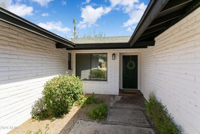 4830 E ACOMA Drive, Scottsdale, AZ 85254