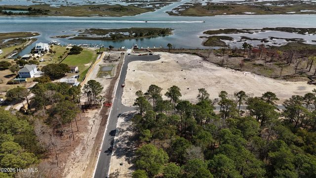 72 Wave Crest Drive, Hampstead, NC 28443