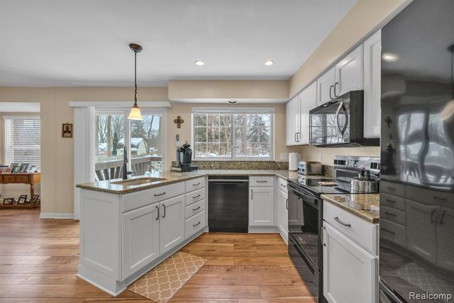 34057 Angeline Avenue, Livonia, MI 48150