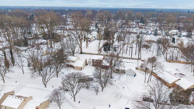 34057 Angeline Avenue, Livonia, MI 48150