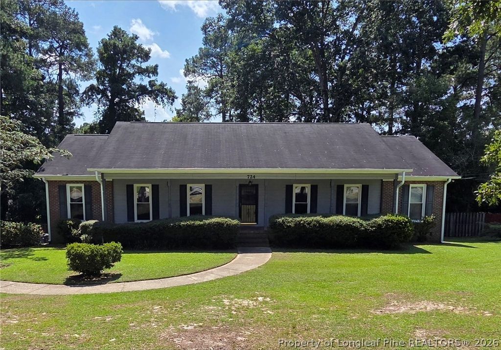 724 Galloway Drive, Fayetteville, NC 28303 — exterior