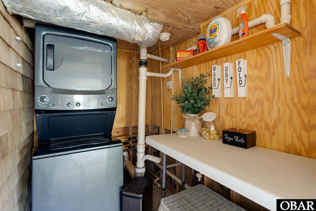 Image 26 of property listing at 200 E Barnes Street, Nags Head, NC 27959