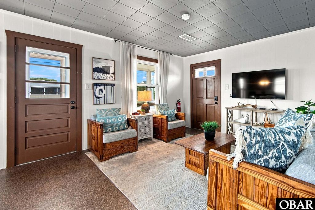 Image 5 of property listing at 200 E Barnes Street, Nags Head, NC 27959