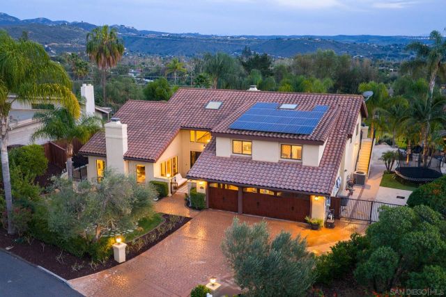 13723 Vista Poniente Drive, Poway, CA 92064