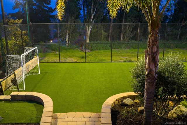 13723 Vista Poniente Drive, Poway, CA 92064