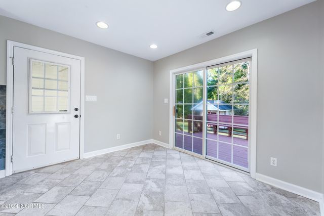 223 Riverbend Road, Jacksonville, NC 28540