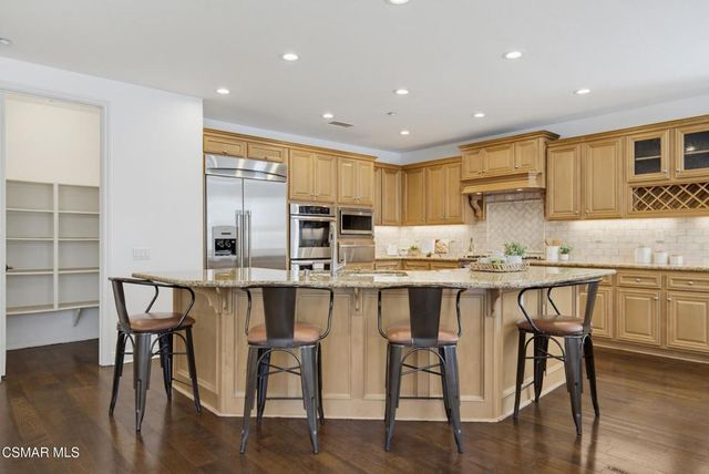 2291 Silverstar Street, Simi Valley, CA 93065