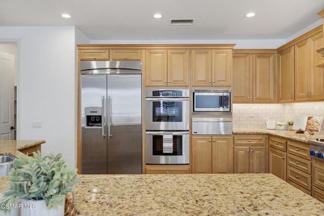 2291 Silverstar Street, Simi Valley, CA 93065