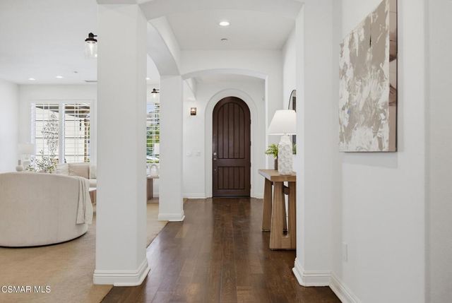 2291 Silverstar Street, Simi Valley, CA 93065