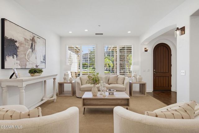2291 Silverstar Street, Simi Valley, CA 93065