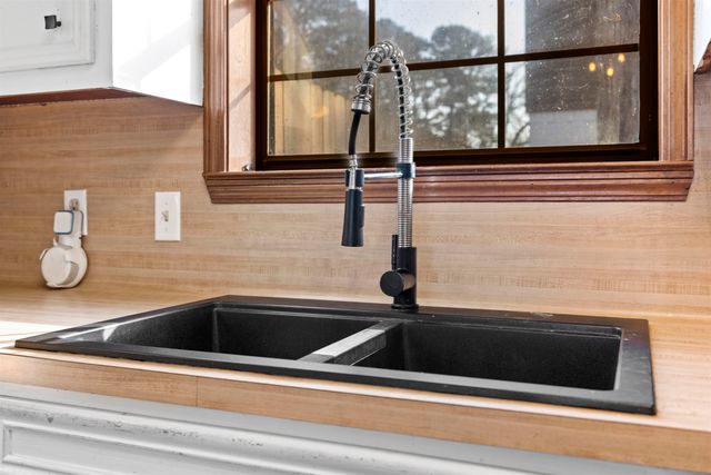 3014 Latonia St, Longview, TX 75605