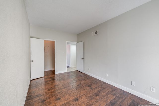 7123 Thrush View Ln Apt 20, San Antonio, TX 78209